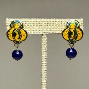 Elegant Gold and Blue Pendant